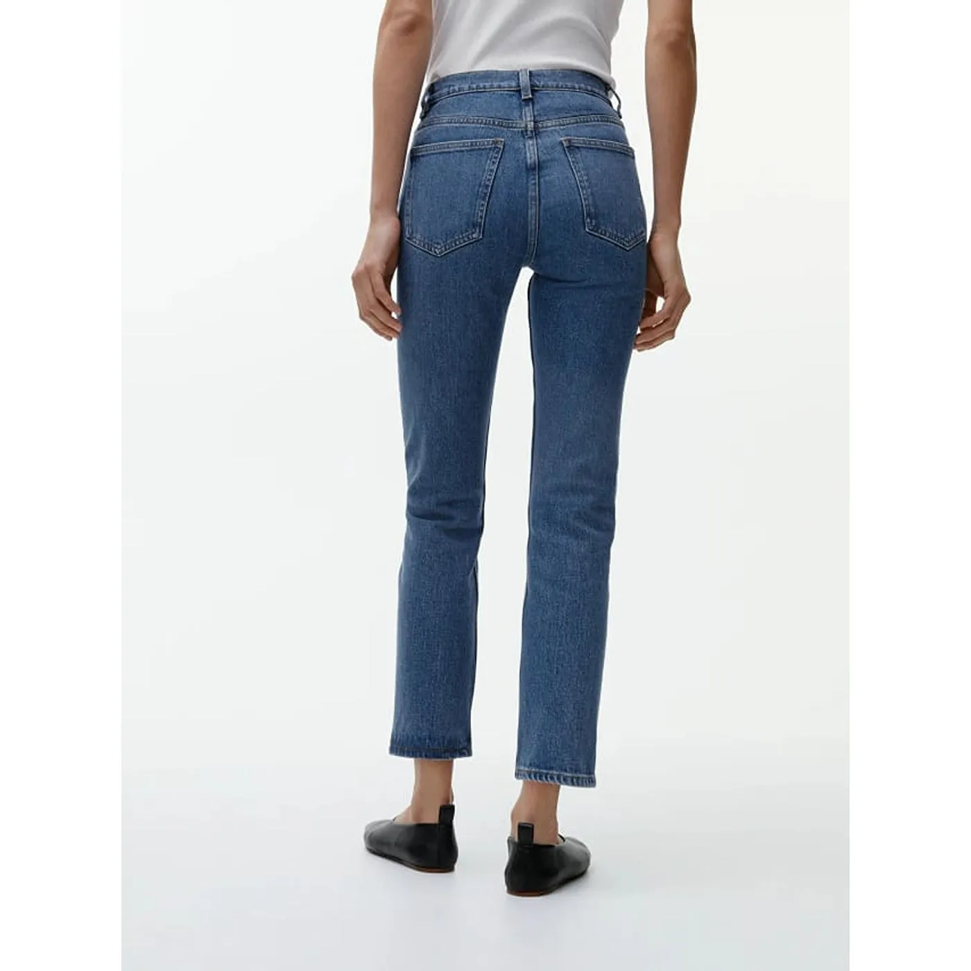 AR Regular Cropped Jeans