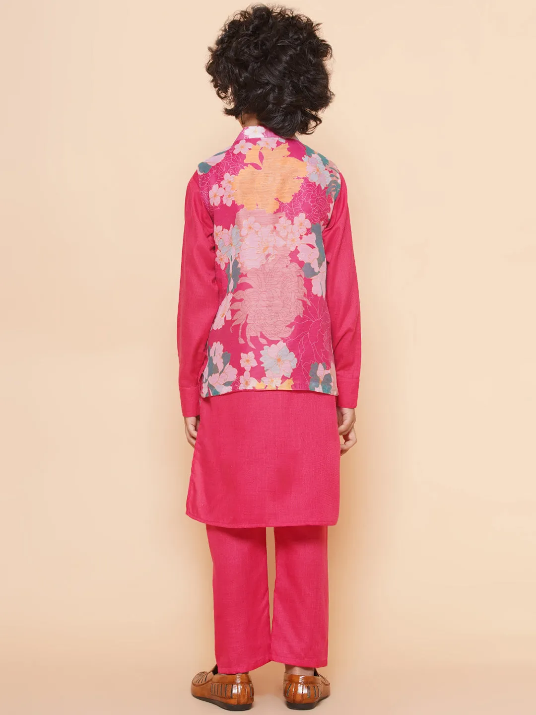 Boys Pink Kurta & Pyjamas with Printed Jacket